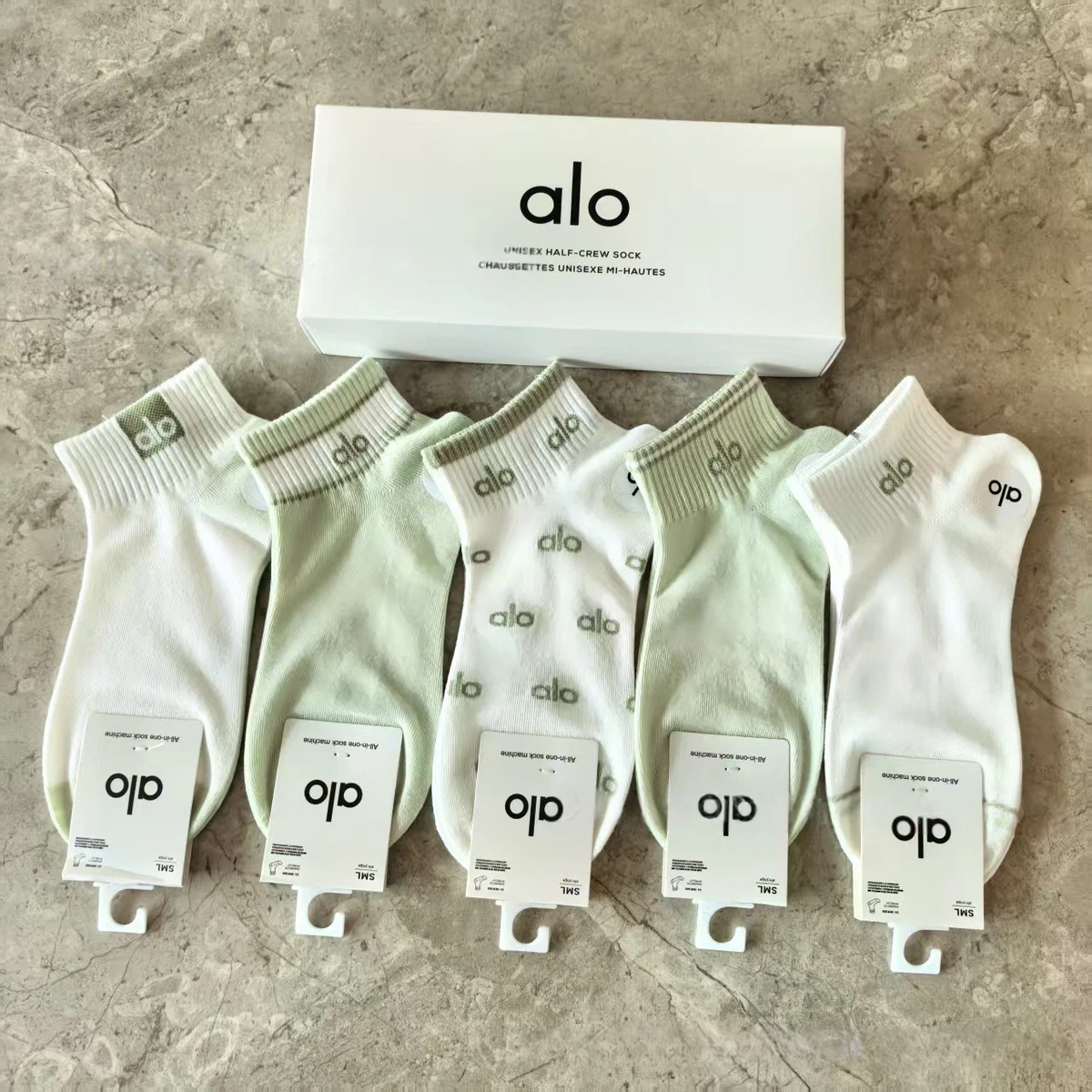 5 Pairs Half-Crew Socks Gift Box - Breathable Cotton Blend for Sports & Casual