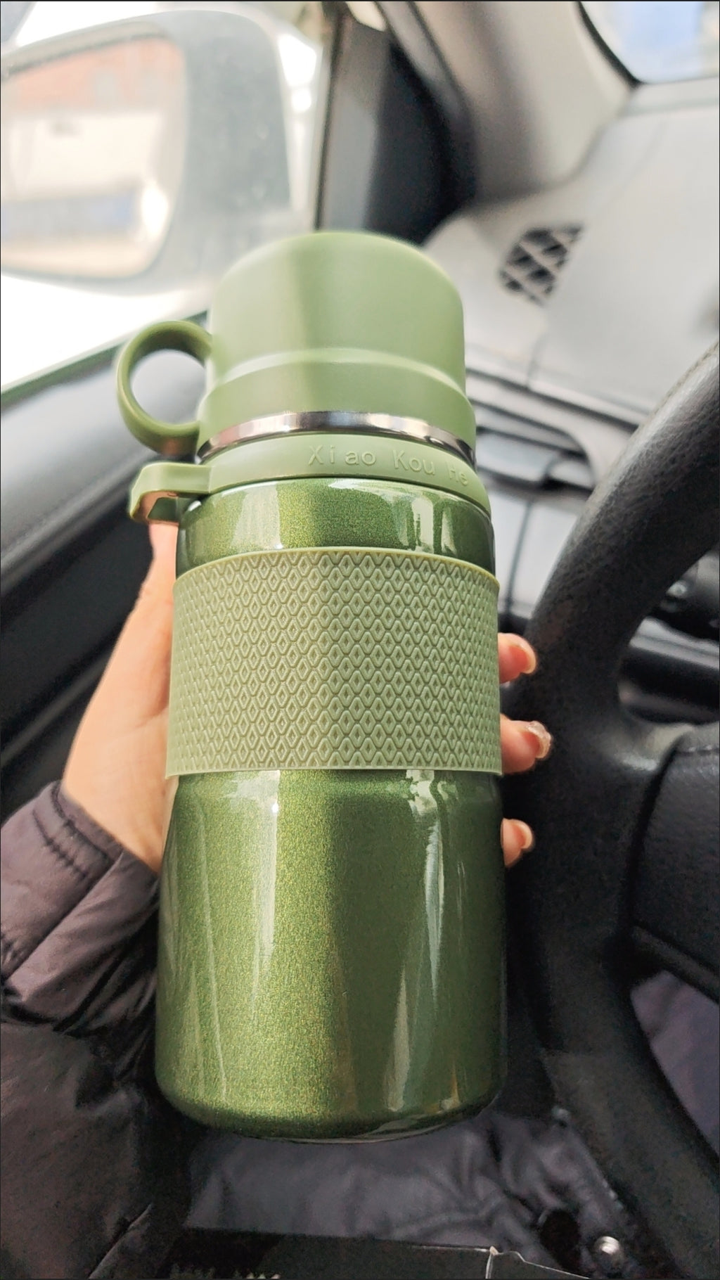 OUHUU 316 Stainless Steel Insulated Water Bottle - Leakproof Tumbler