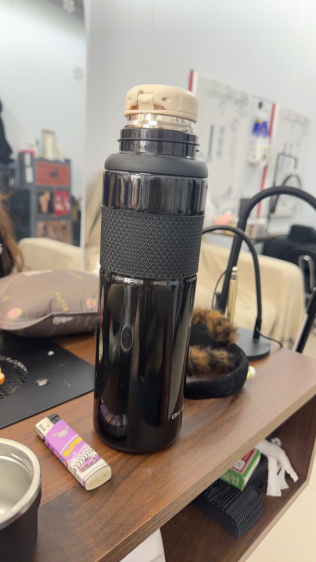 OUHUU 316 Stainless Steel Insulated Water Bottle - Leakproof Tumbler